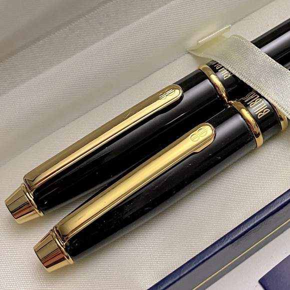 New Bill Blass Pen Set - Picture 2 of 3